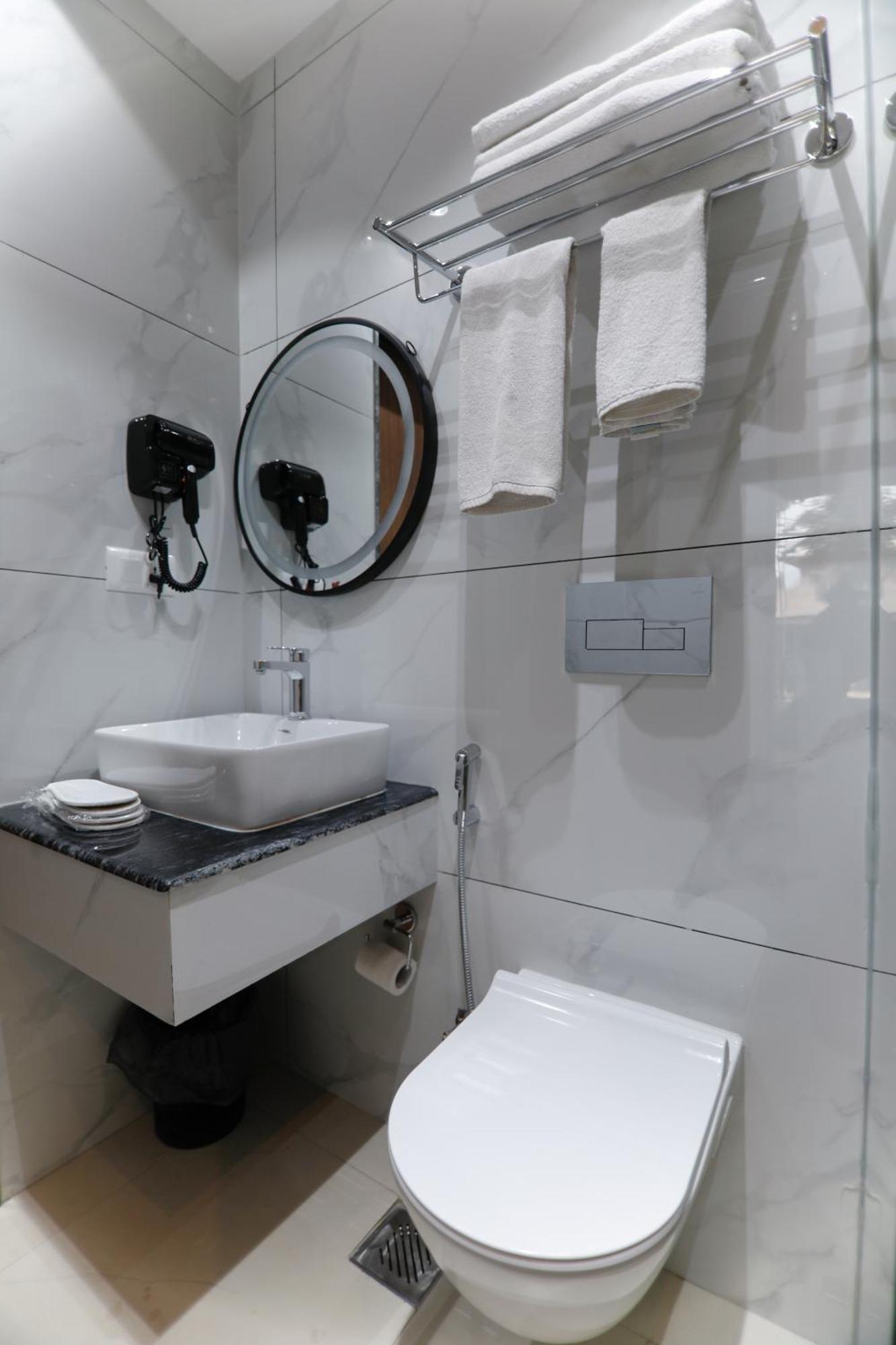 Lakhey Hotel กาฐมาณฑุ ภายนอก รูปภาพ